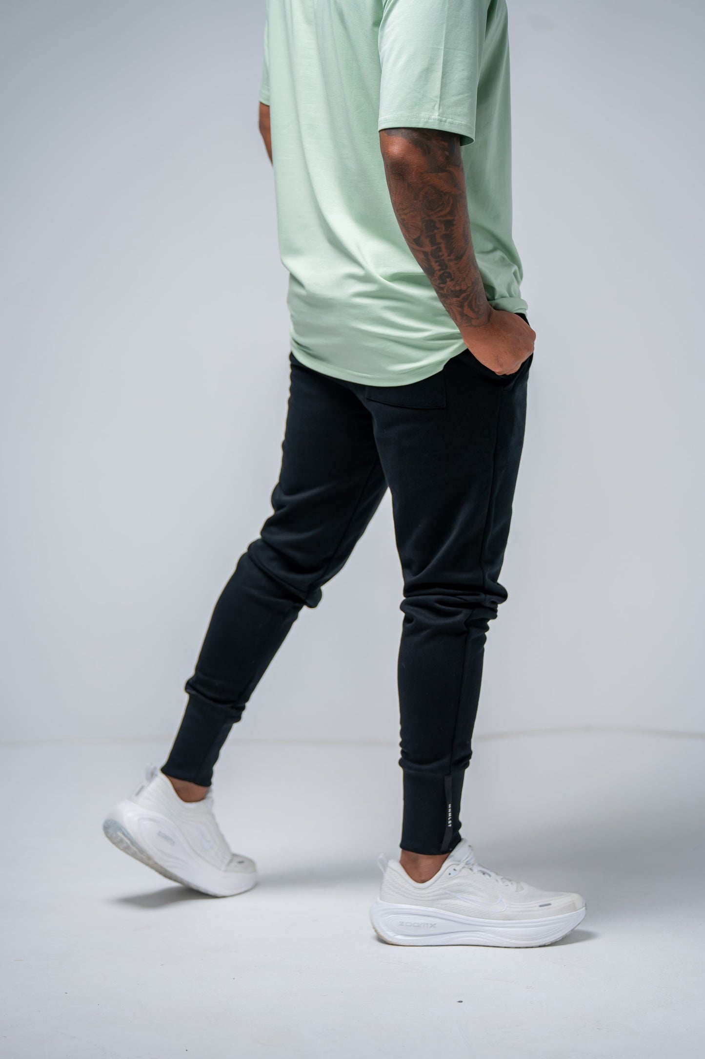Element Jogger